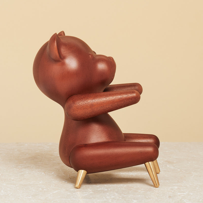 Brainchild – Træfigur – Bamse Figuren – Mahogni