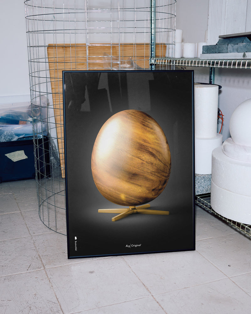 Brainchild – Plakat – Klassisk – Sort – Ægget Figuren