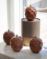 Brainchild – Træfigur – Kogle Figuren – Mahogni – Messing